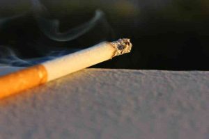 Бросьте курить с пользой для кожи: этот странный порошок выводит никотин и прыщи