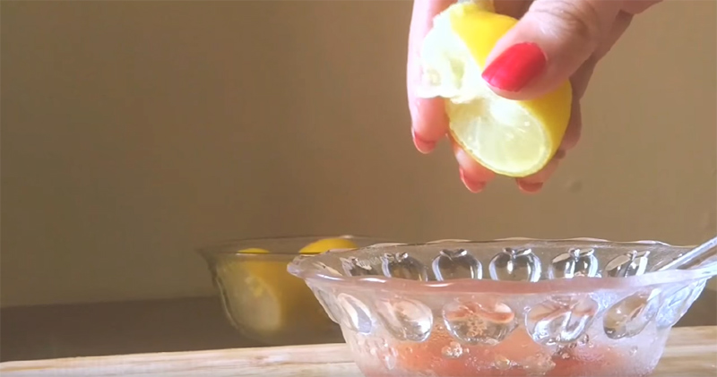 Маска из лимона и помидора, которая преобразит ваши ручки!